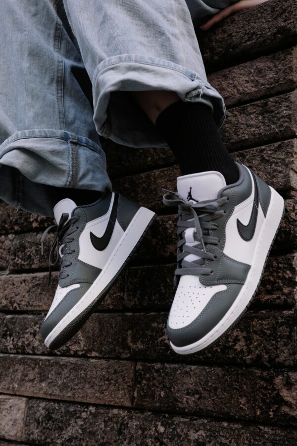 AIR JORDAN 1 LOW IRON GREY 553558-152 - immagine 4