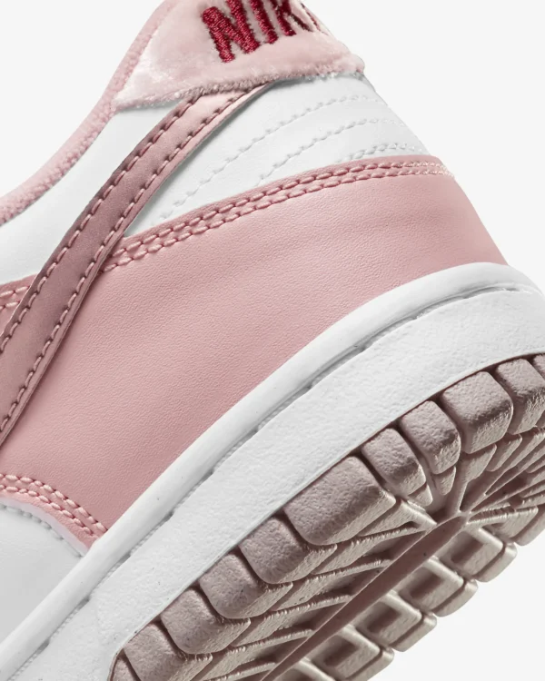 NIKE DUNK LOW VELLUTO ROSA DO6485-600 - immagine 3